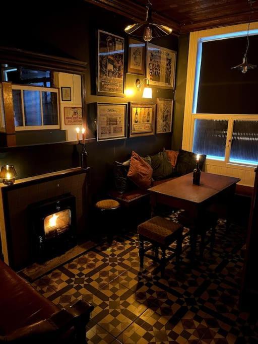 Tw O Connell Old World Irish Pub Villa Cahersiveen Exteriör bild